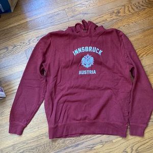 Innsbrook hoodie men’s large. Burgundy
